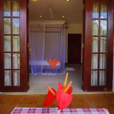 Hotel Susantha Garden ベントータ エクステリア 写真