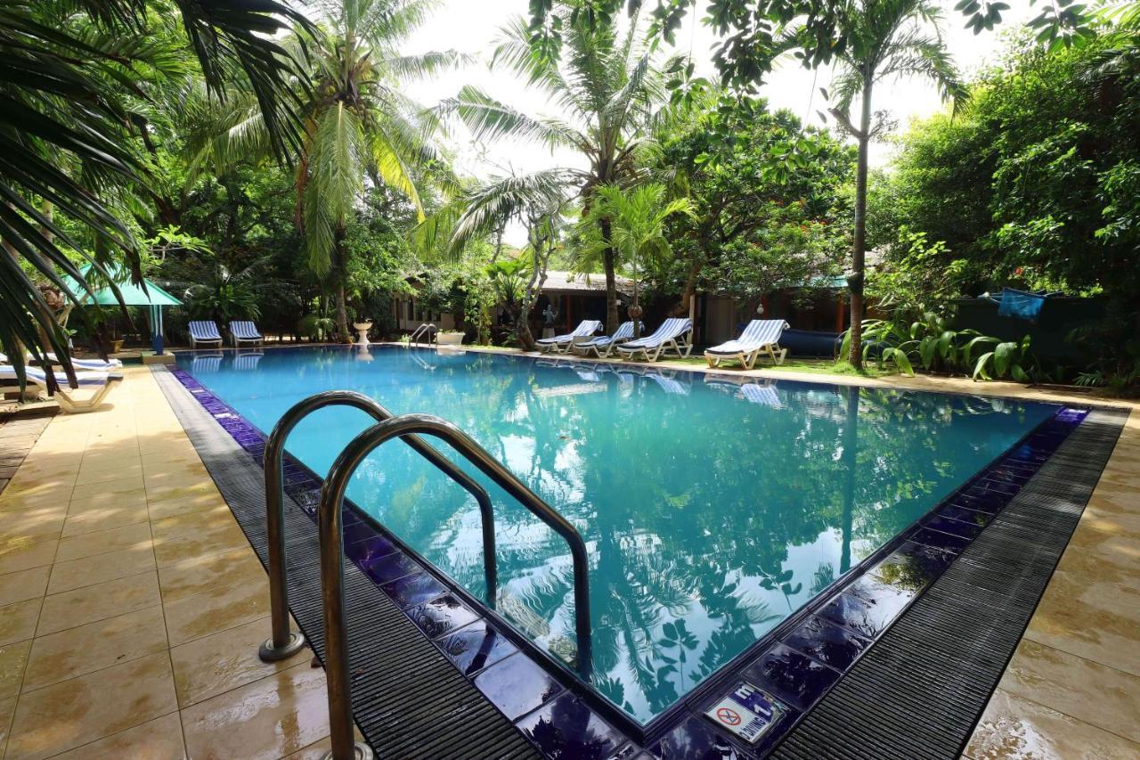 Hotel Susantha Garden ベントータ エクステリア 写真