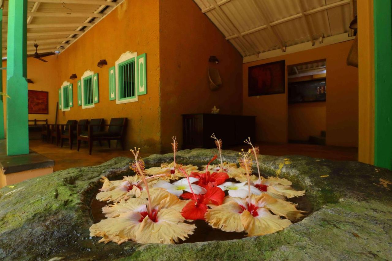 Hotel Susantha Garden ベントータ エクステリア 写真