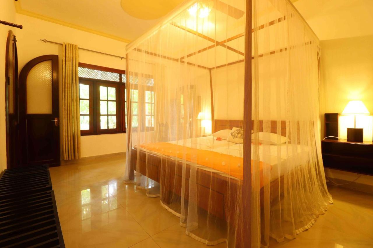Hotel Susantha Garden ベントータ エクステリア 写真