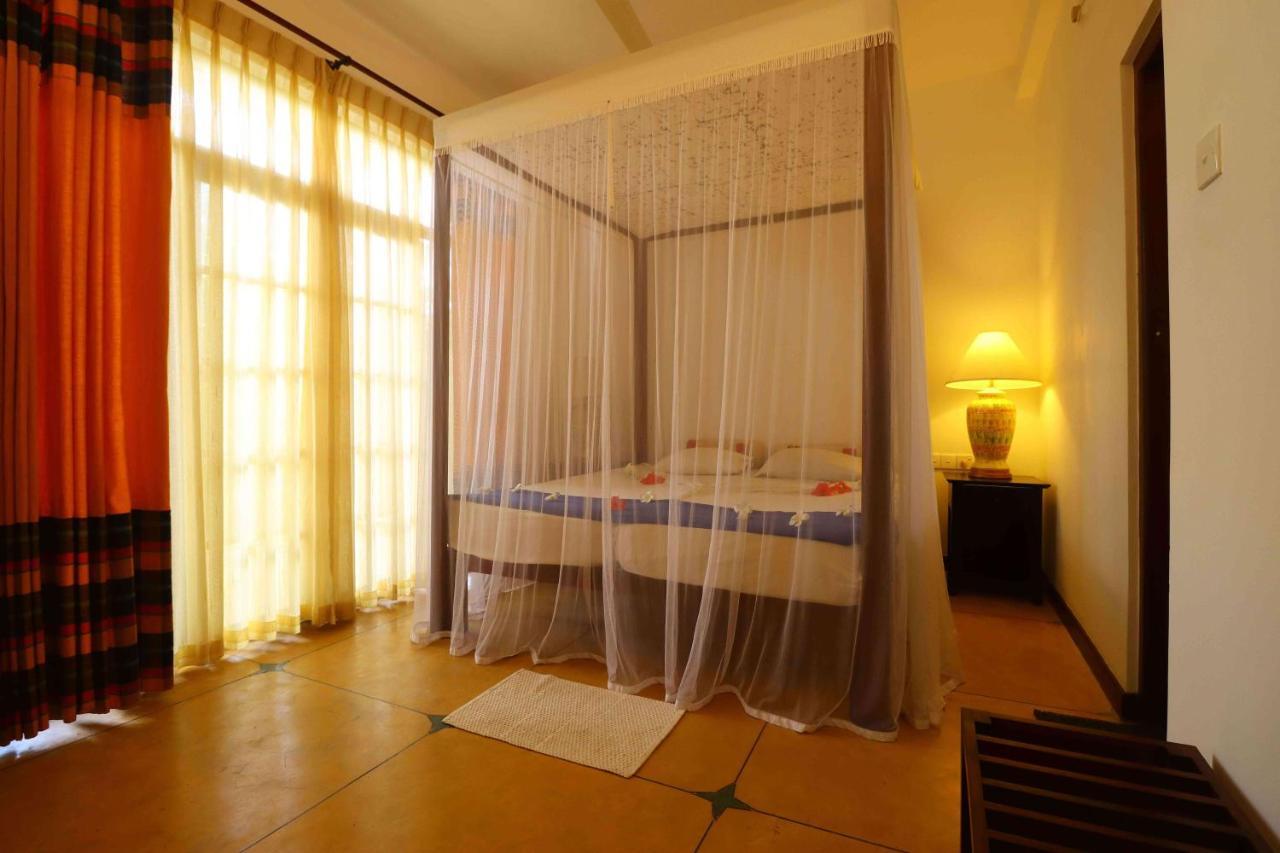 Hotel Susantha Garden ベントータ エクステリア 写真