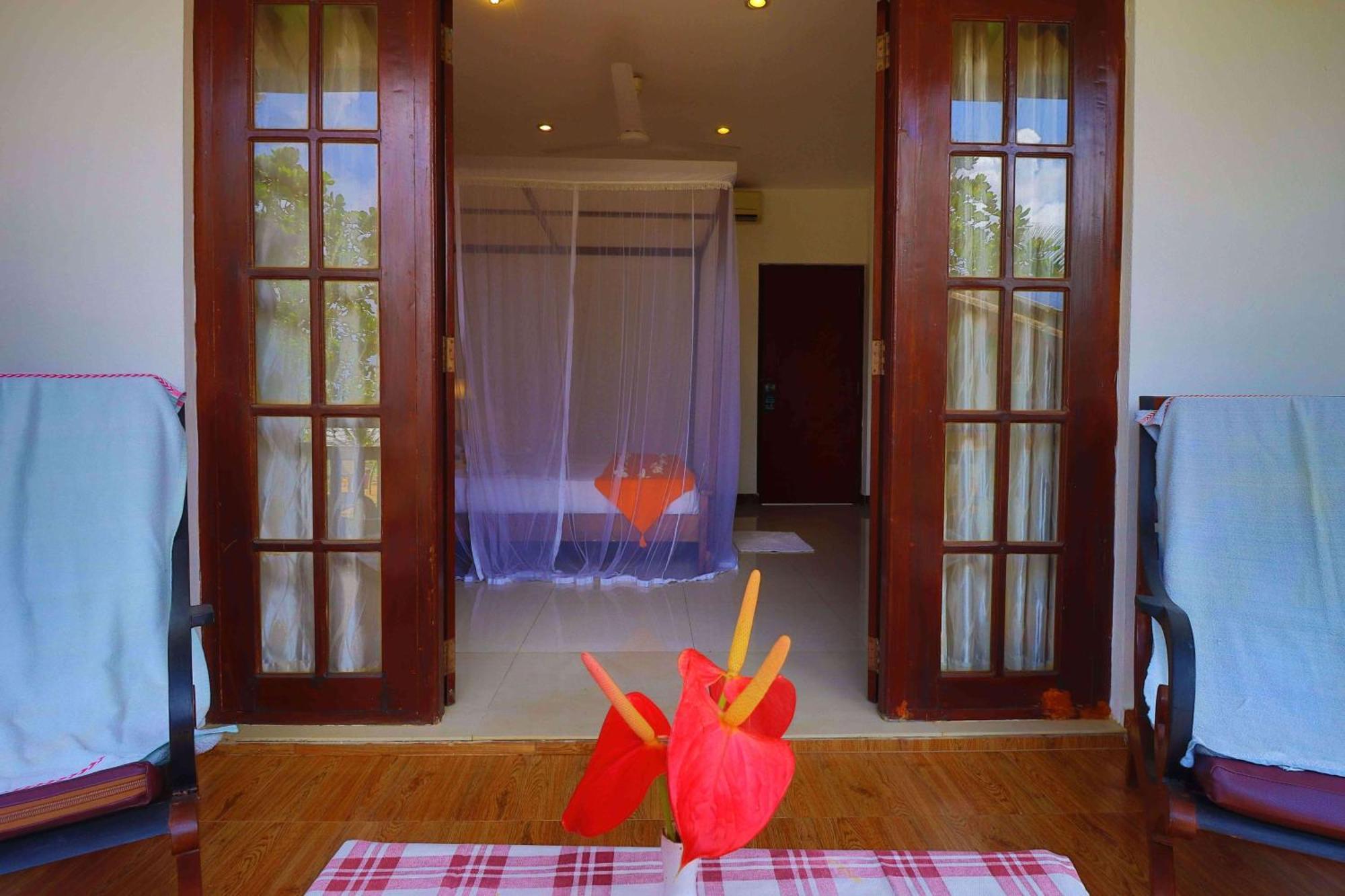 Hotel Susantha Garden ベントータ エクステリア 写真