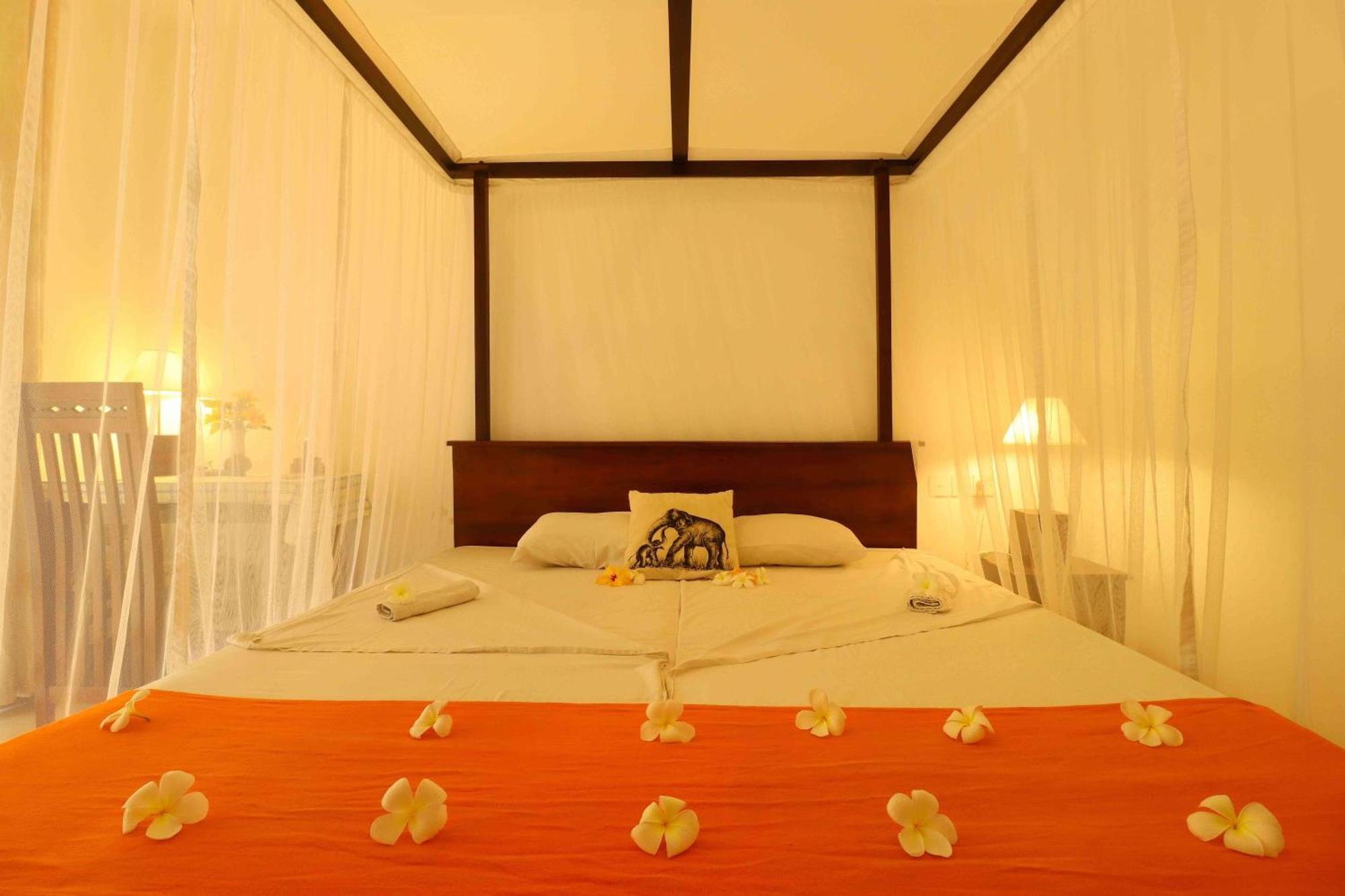 Hotel Susantha Garden ベントータ エクステリア 写真