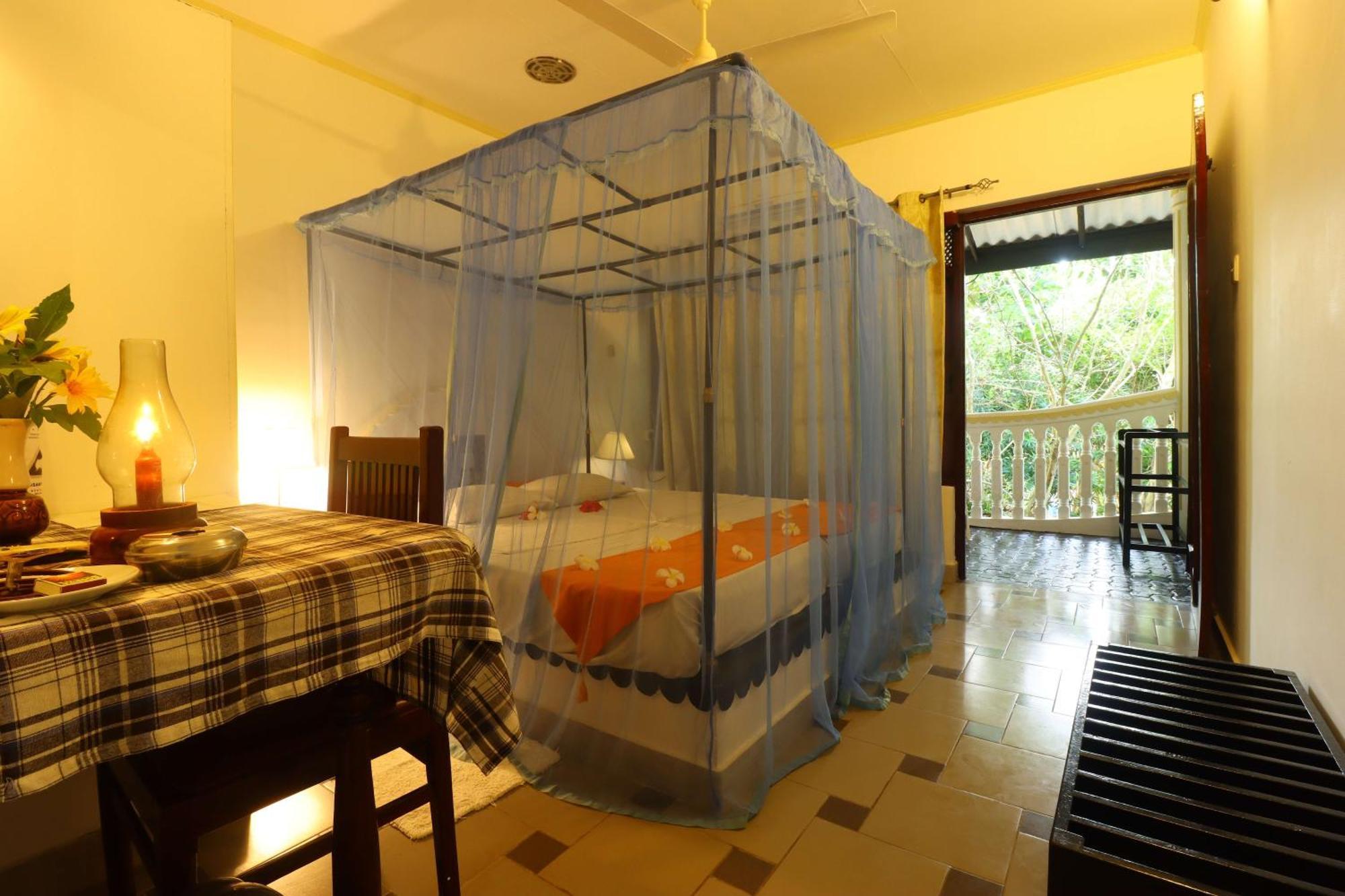Hotel Susantha Garden ベントータ エクステリア 写真